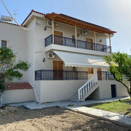 Vila Assos Lechaio